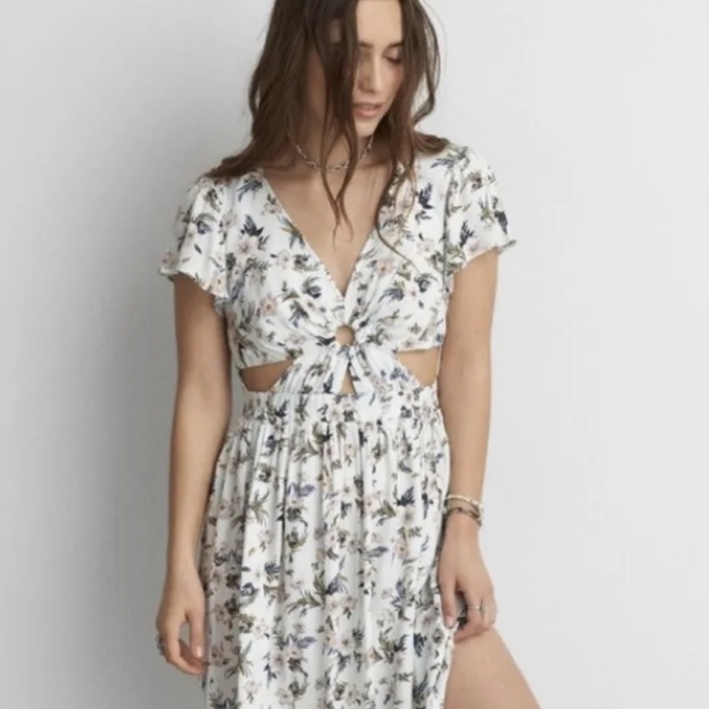 American Eagle Floral Cut Out Dress Size M